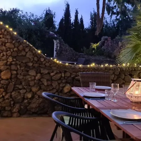 Casa Piedras Blancas With Private Garden Hotel El Paso